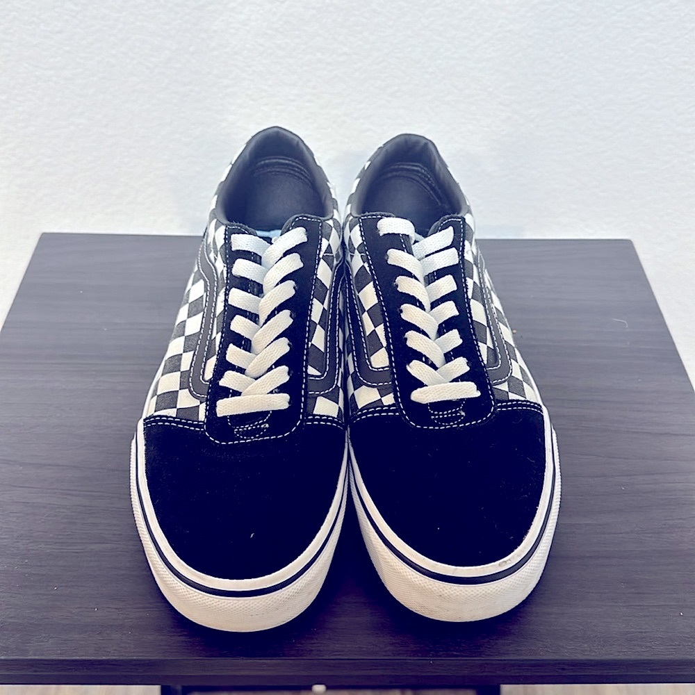 Vans - Picture 2 of 6